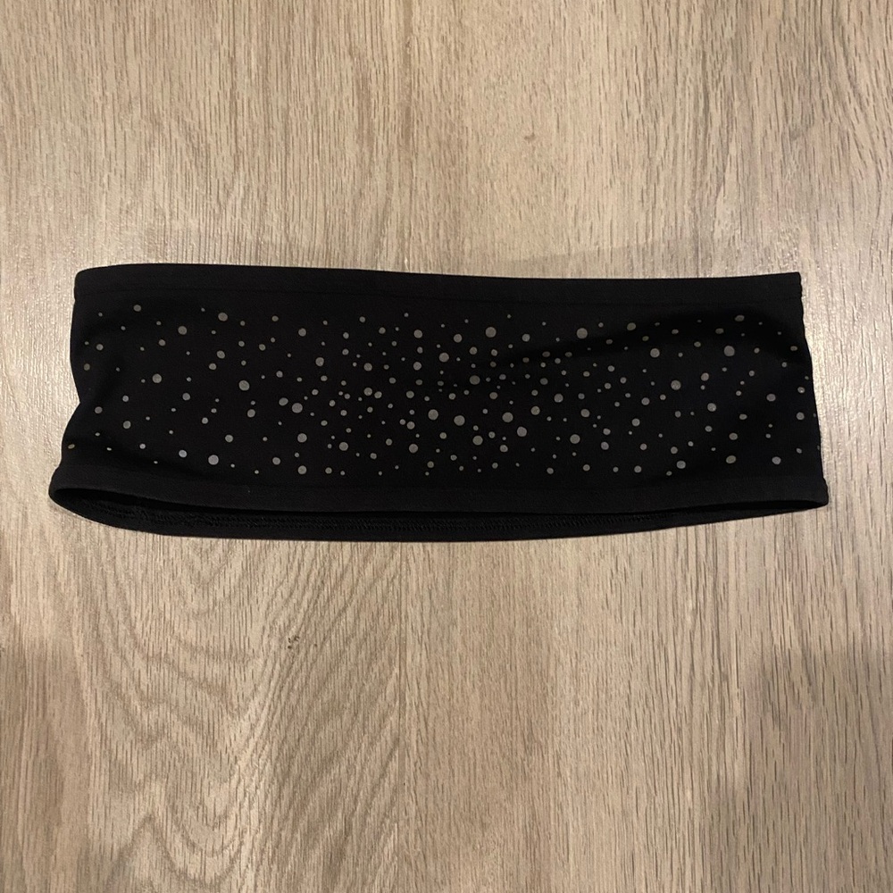 Black and silver lululemon Fast and Free running headband